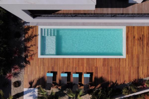 luxury Villa One Way